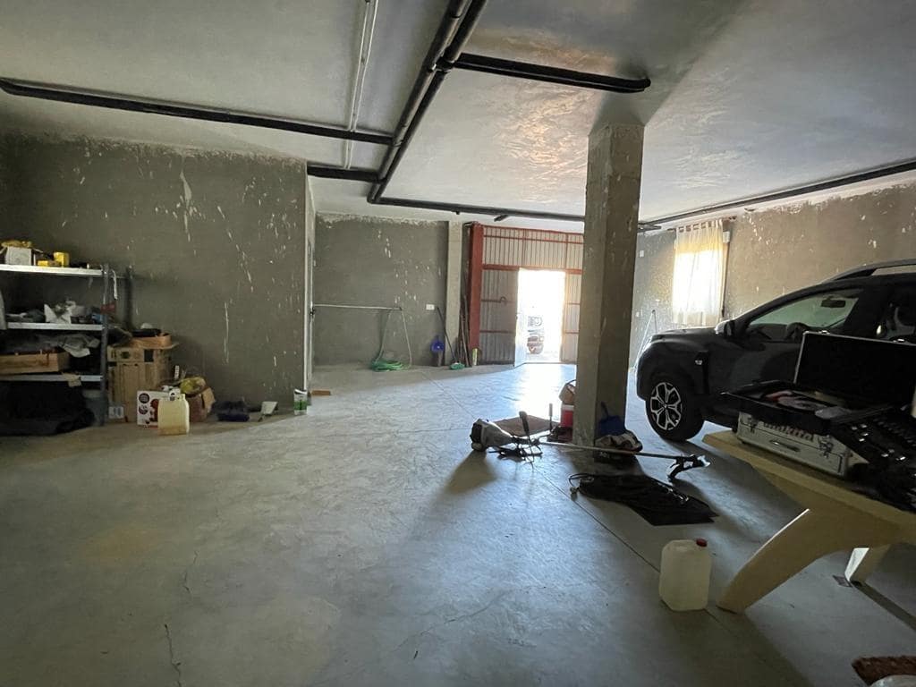 4 soveværelse Villa til salg i Corullon med garage - € 200.000 (Ref: 7754587)