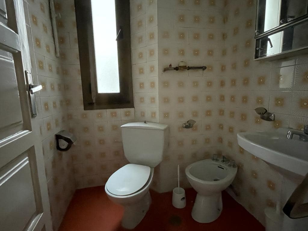 4 makuuhuone Asunto myytävänä paikassa Ponferrada mukana 
autotalli - 90 000 € (Ref: 7890559)