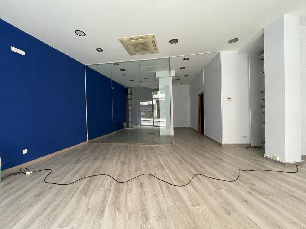 Commerciale da affittare in Ponferrada - 600 € (Rif: 7893261)