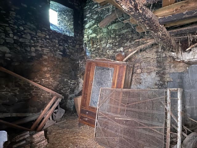 2 soveværelse Finca/Landehus til salg i Ponferrada - € 18.000 (Ref: 8133849)