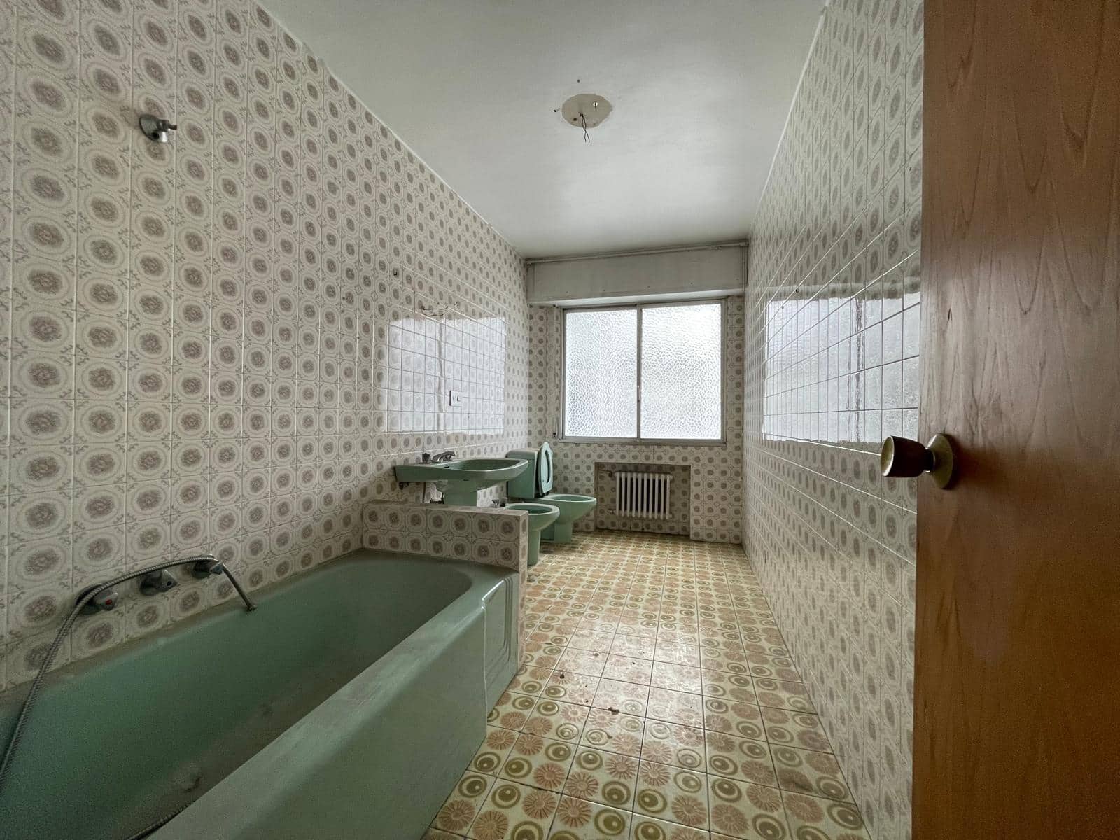 7 soveværelse Lejlighed til salg i Ponferrada - € 180.000 (Ref: 8247827)