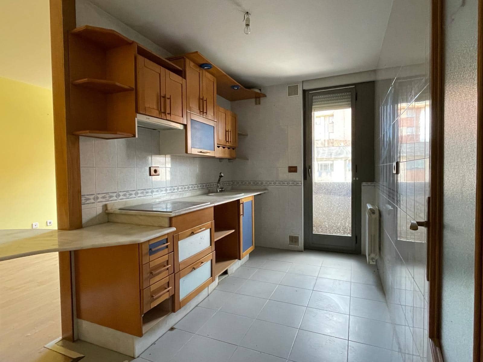 4 soveværelse Lejlighed til salg i Ponferrada med garage - € 170.000 (Ref: 8308487)