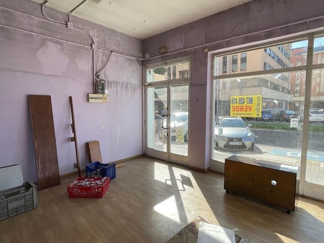 Kaupallinen myytävänä paikassa Ponferrada - 67 000 € (Ref: 8514515)