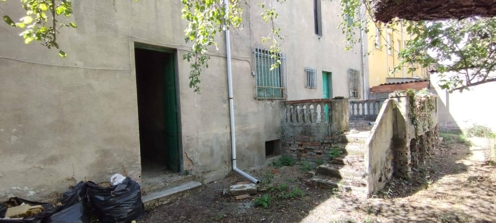 5 soveværelse Villa til salg i Bembibre - € 65.000 (Ref: 8554234)