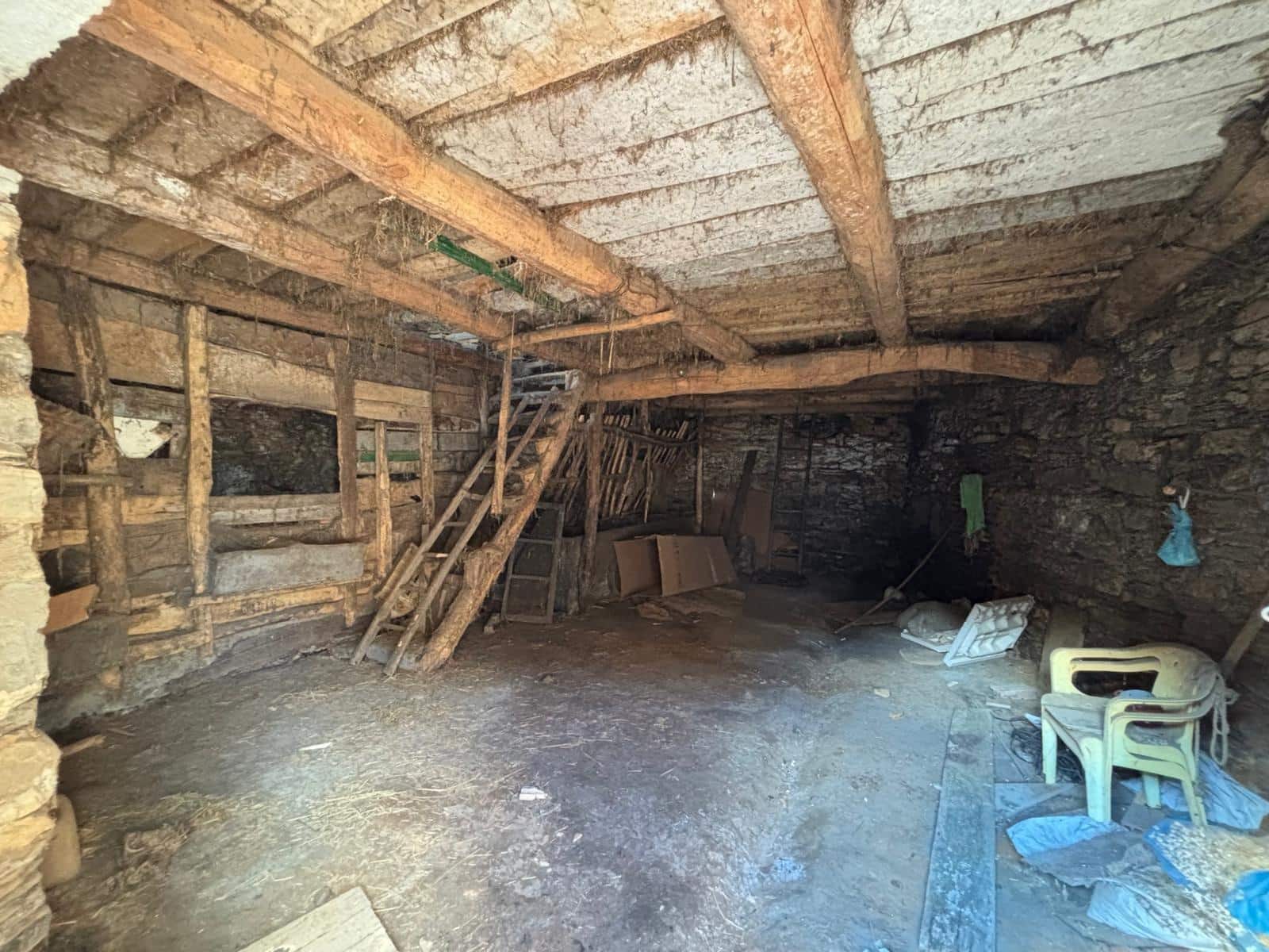 4 soverom Finca/Herregård til salgs i Castropodame - € 35 000 (Ref: 8584496)