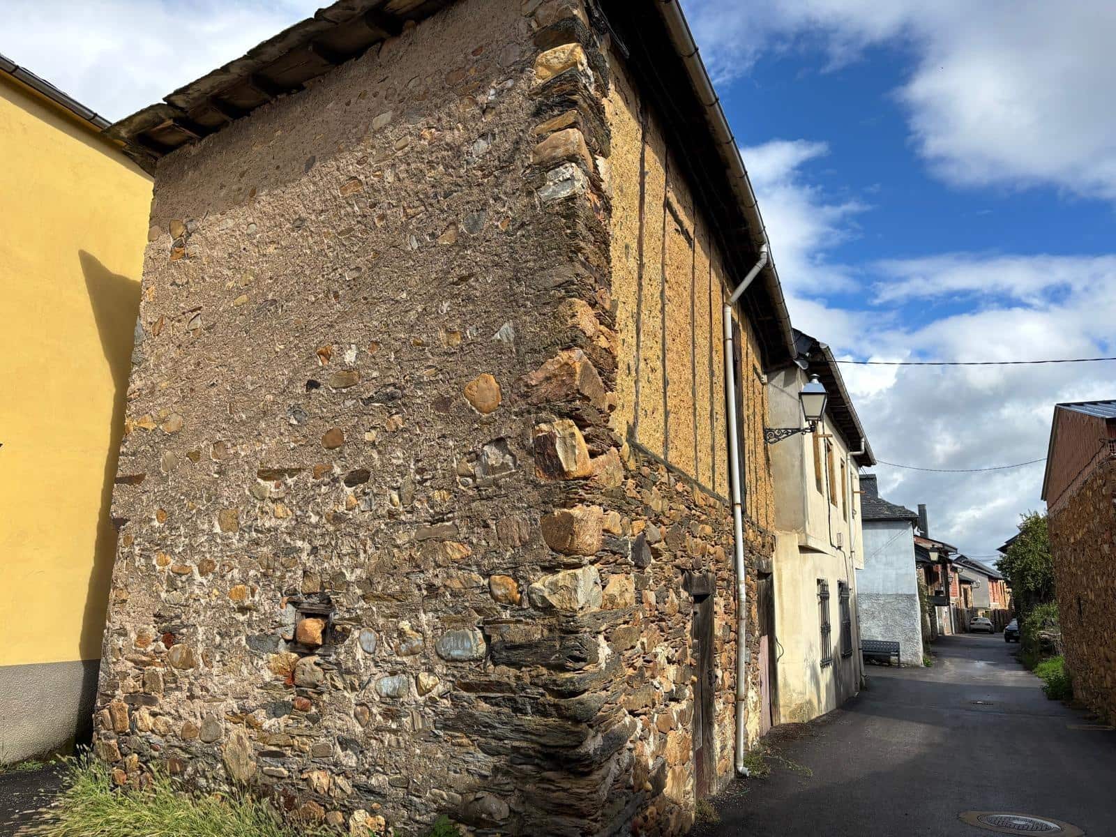 4 soverom Finca/Herregård til salgs i Castropodame - € 35 000 (Ref: 8584496)