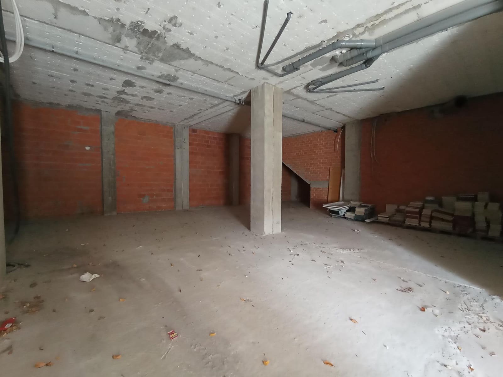 Erhverv til salg i Ponferrada - € 44.000 (Ref: 8610823)