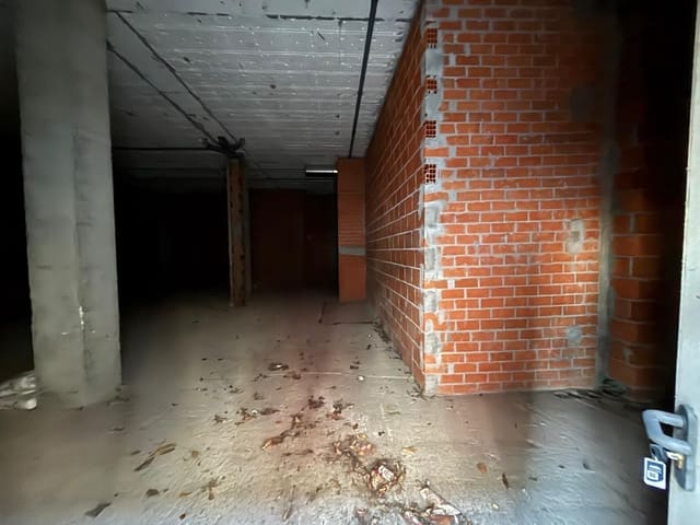 Erhverv til salg i Ponferrada - € 56.000 (Ref: 8610824)