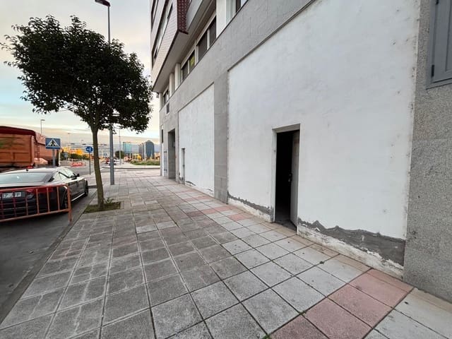 Erhverv til salg i Ponferrada - € 56.000 (Ref: 8610824)