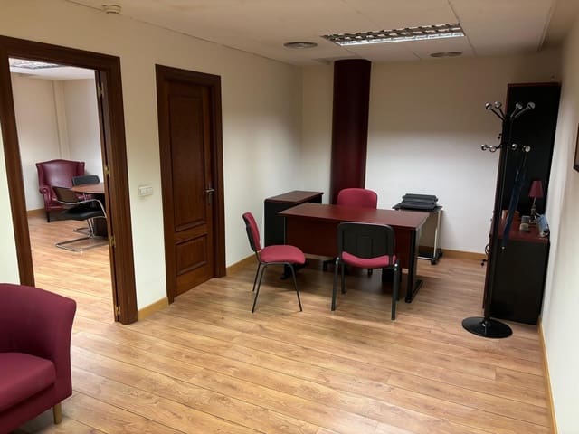 Kontor til leje i Ponferrada - € 490 (Ref: 8624078)