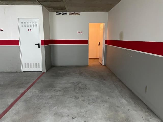 Garage til salg i Ponferrada - € 7.500 (Ref: 8630279)