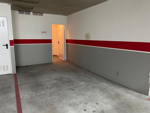 Garage til salg i Ponferrada - € 7.500 (Ref: 8630279)
