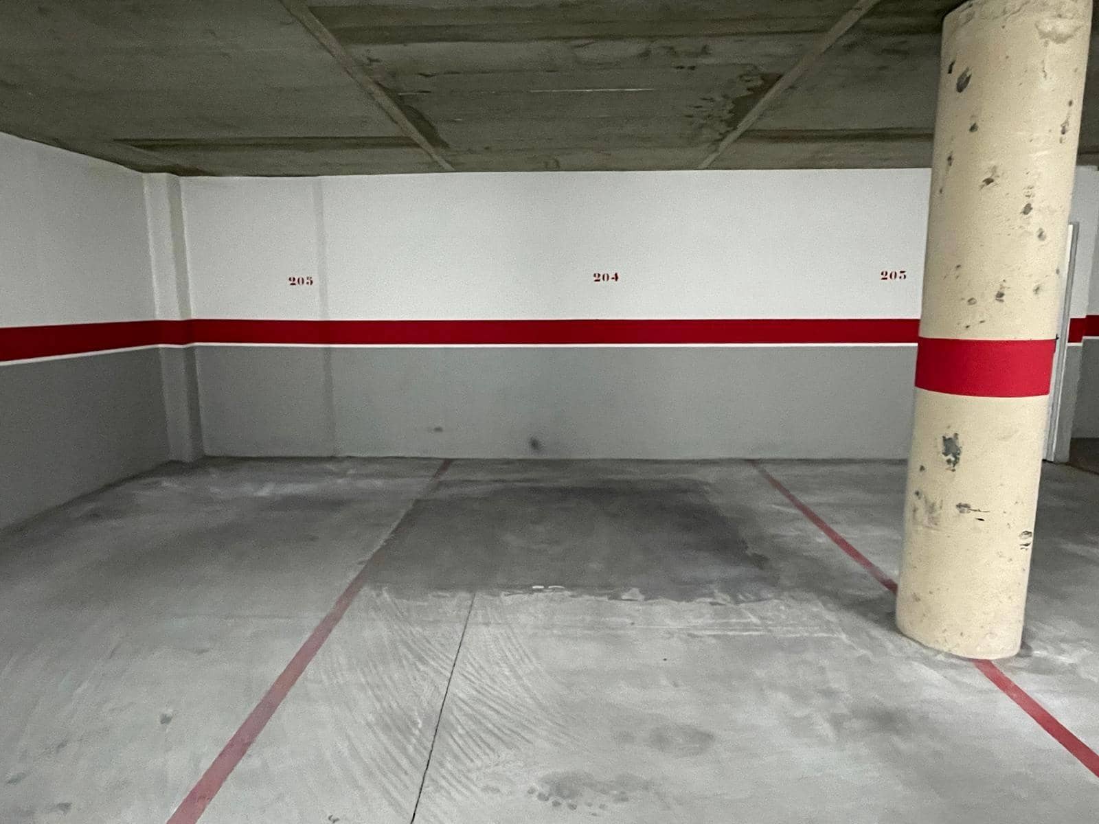 Garage til salg i Ponferrada - € 7.500 (Ref: 8630279)