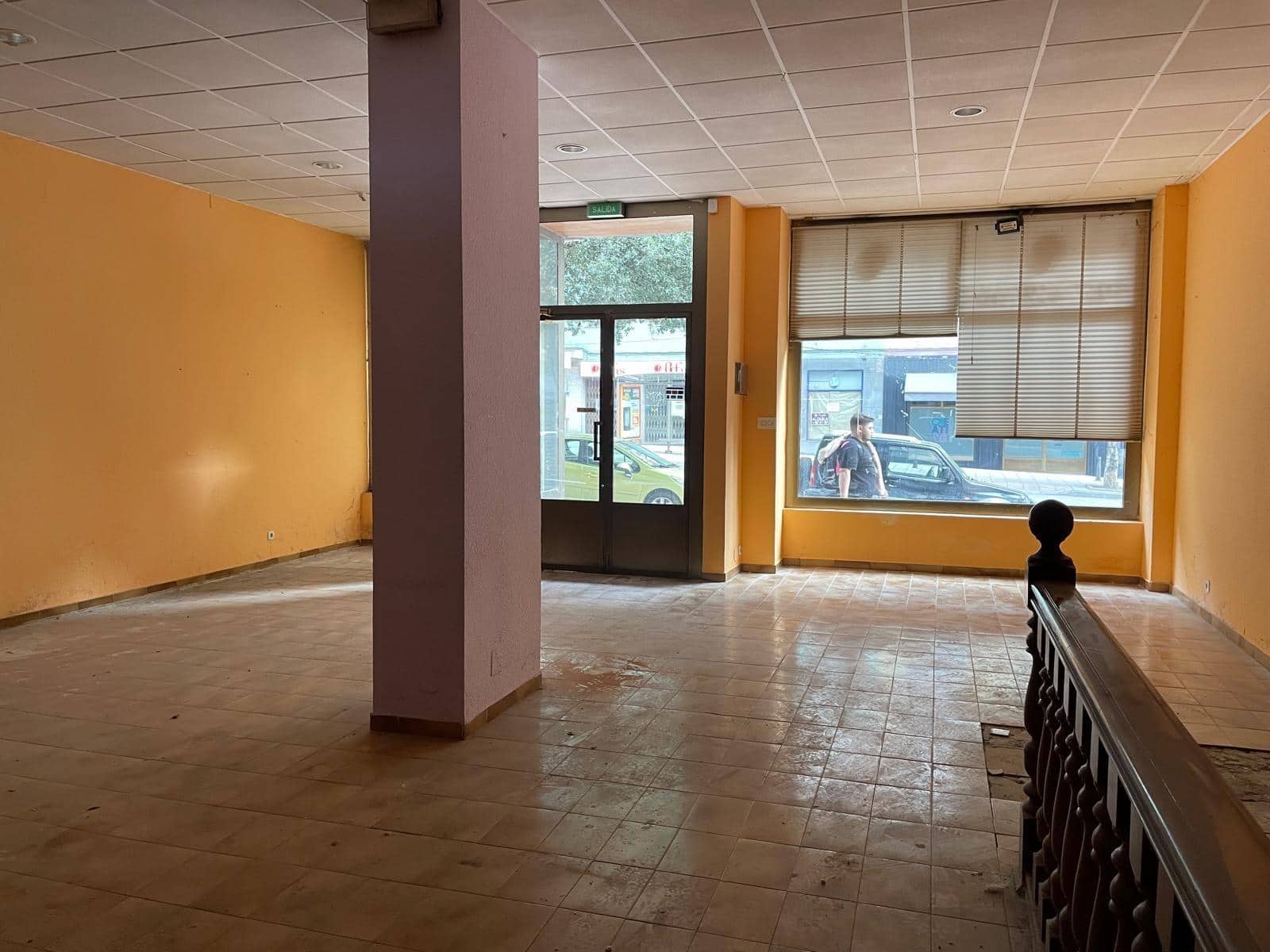 Kommersiell til salgs i Ponferrada - € 47 000 (Ref: 8630280)