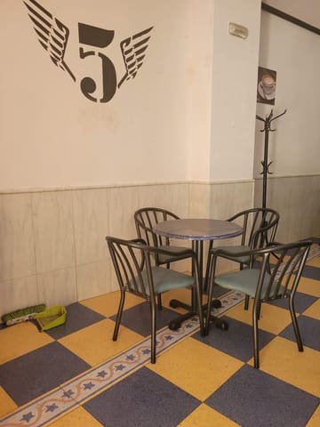 Virksomhed til leje i Ponferrada - € 500 (Ref: 8662679)