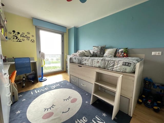 3 soveværelse Lejlighed til salg i Ponferrada med garage - € 148.000 (Ref: 8662680)