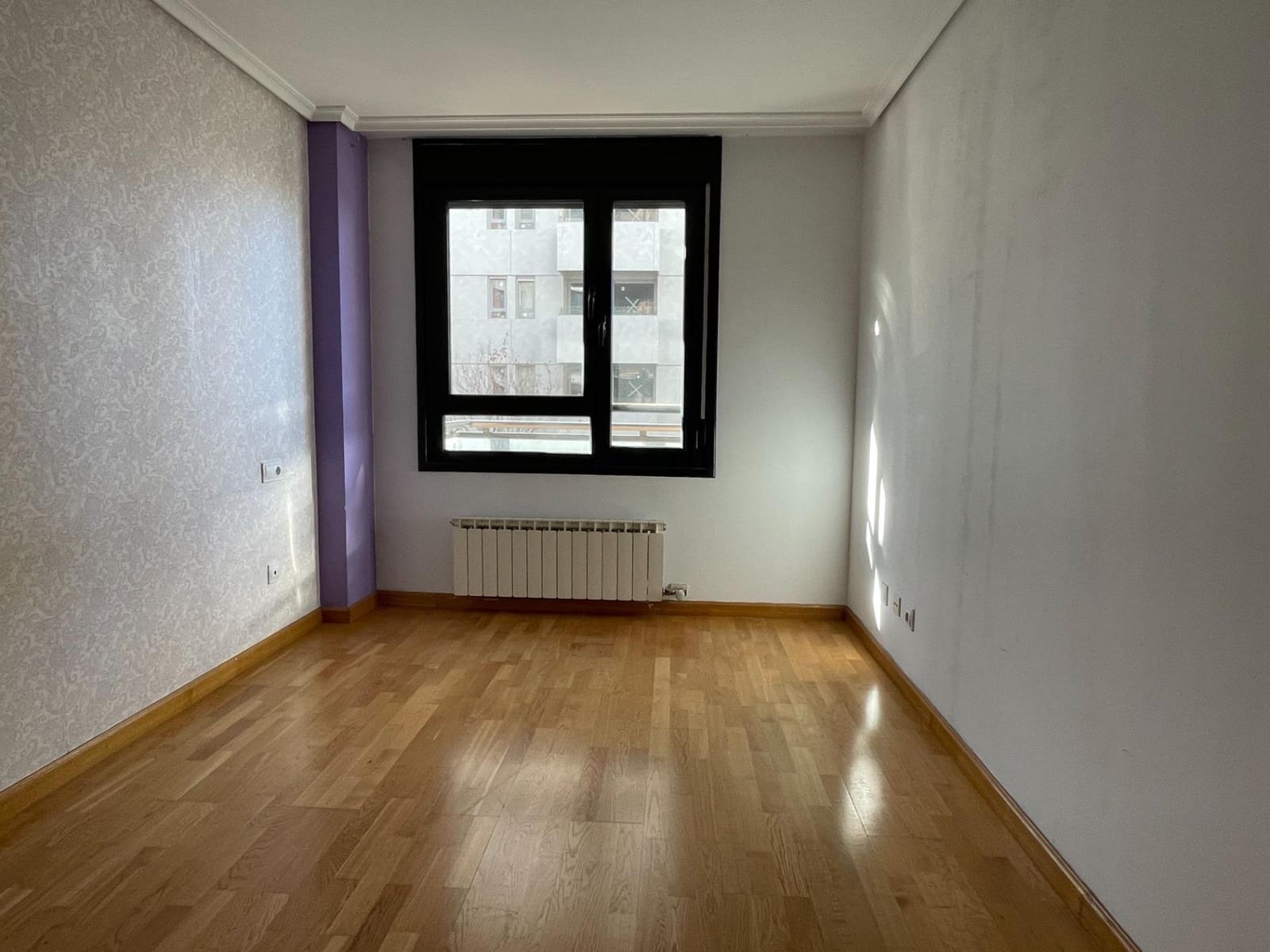 3 soveværelse Lejlighed til salg i Ponferrada - € 135.000 (Ref: 8701674)