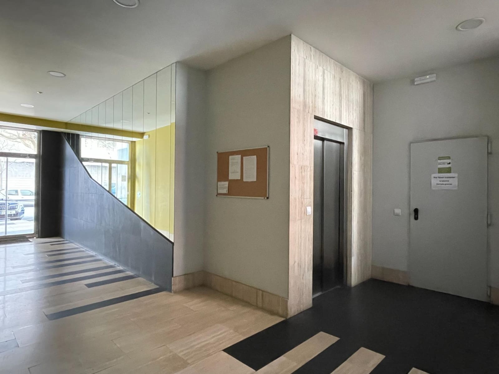 3 soveværelse Lejlighed til salg i Ponferrada - € 135.000 (Ref: 8701674)