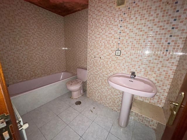 3 slaapkamer Appartement te koop in Valencia de Don Juan - € 50.400 (Ref: 8716549)