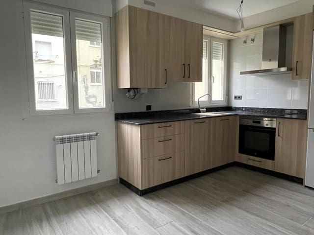 1 slaapkamer Appartement te koop in Ponferrada - € 65.000 (Ref: 8722210)