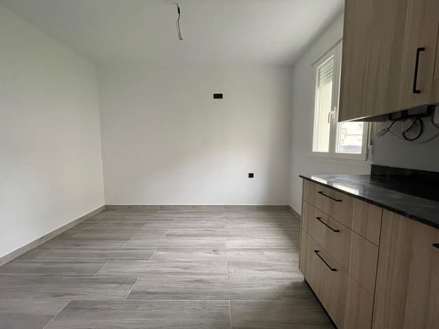 1 slaapkamer Appartement te koop in Ponferrada - € 65.000 (Ref: 8722210)