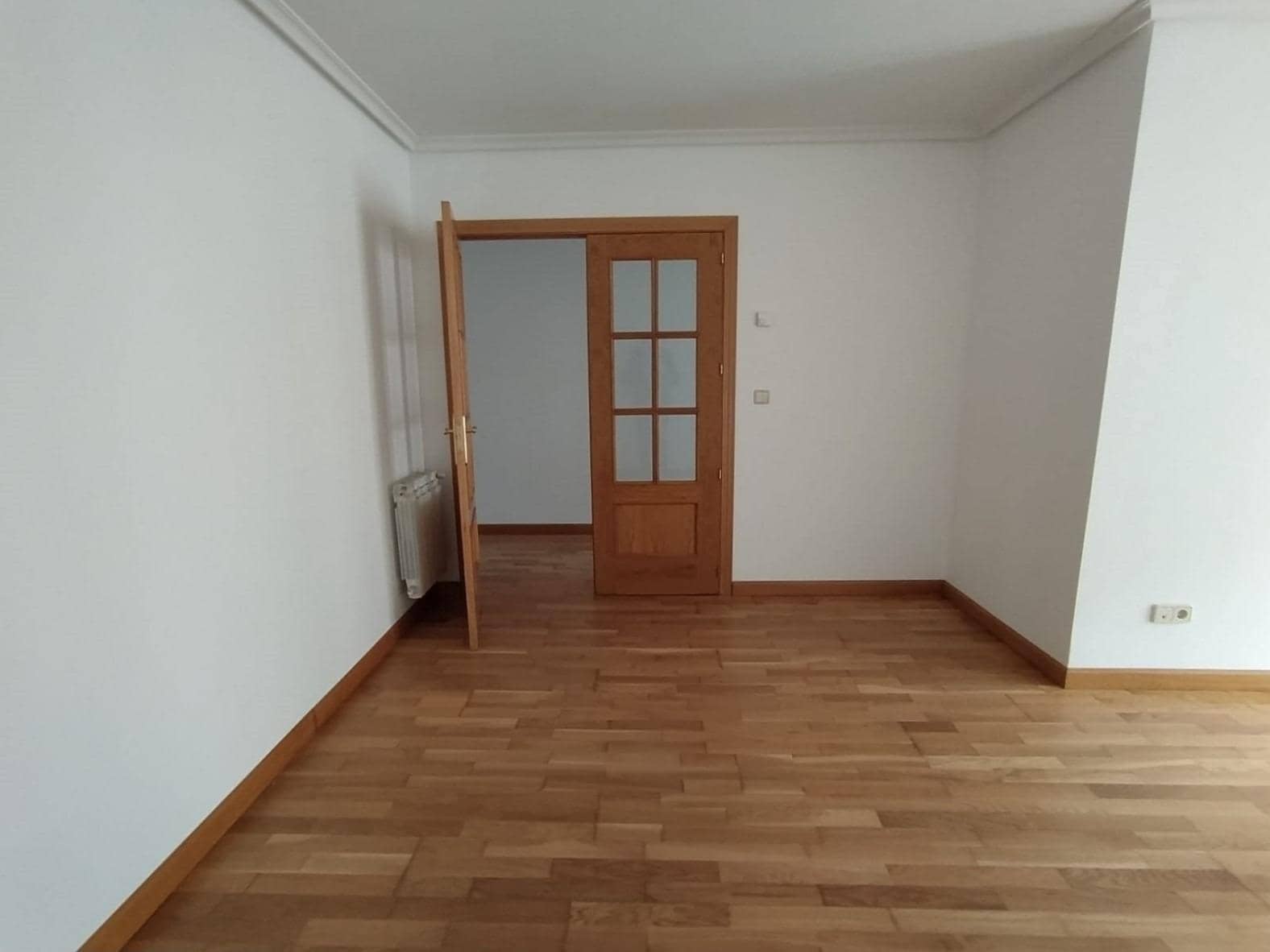 3 soverom Leilighet til salgs i Ponferrada med garasje - € 200 000 (Ref: 8722211)