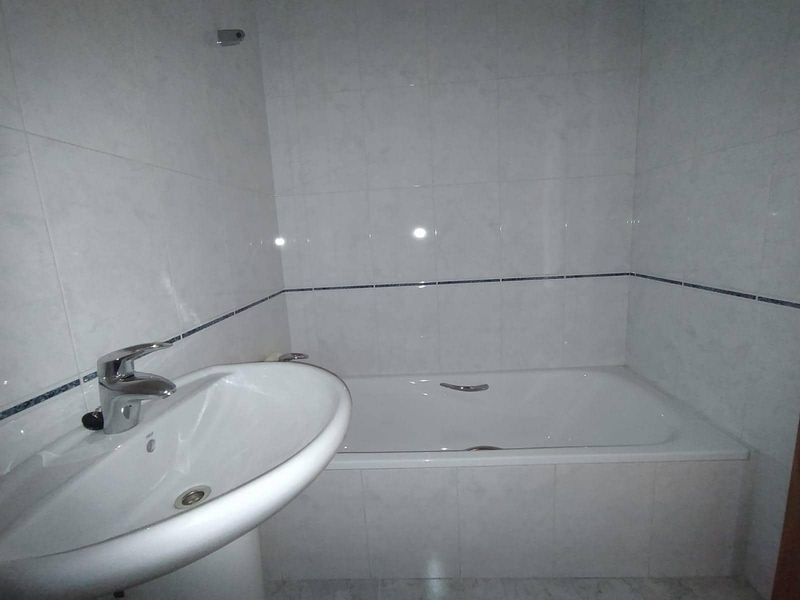 3 soverom Leilighet til salgs i Ponferrada med garasje - € 200 000 (Ref: 8722211)