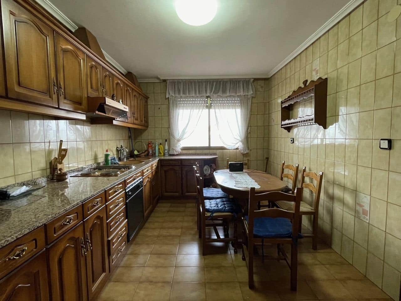 4 soveværelse Villa til salg i Ponferrada med garage - € 195.000 (Ref: 8786628)