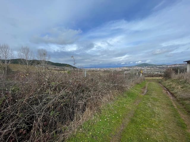 Finca/Landehus til salg i Ponferrada - € 25.000 (Ref: 8828552)