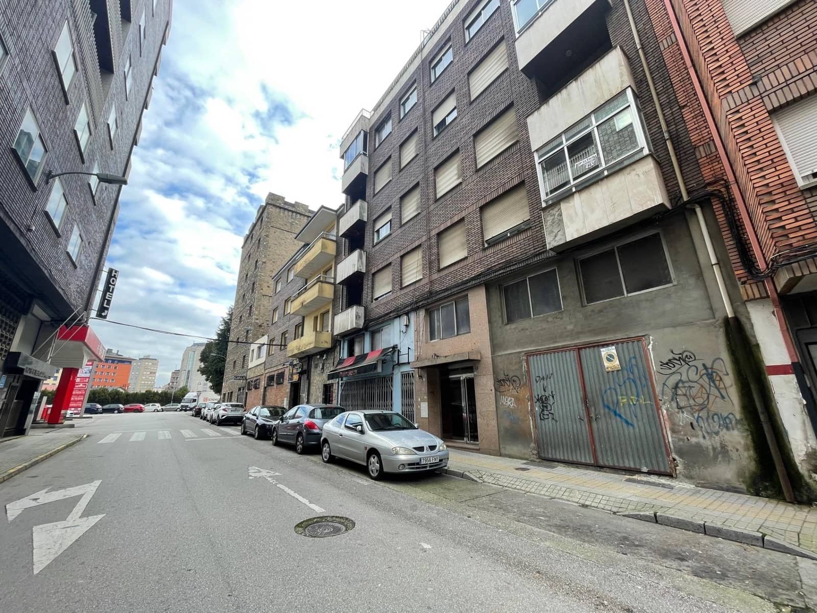 3 soveværelse Lejlighed til salg i Ponferrada - € 51.000 (Ref: 8843481)