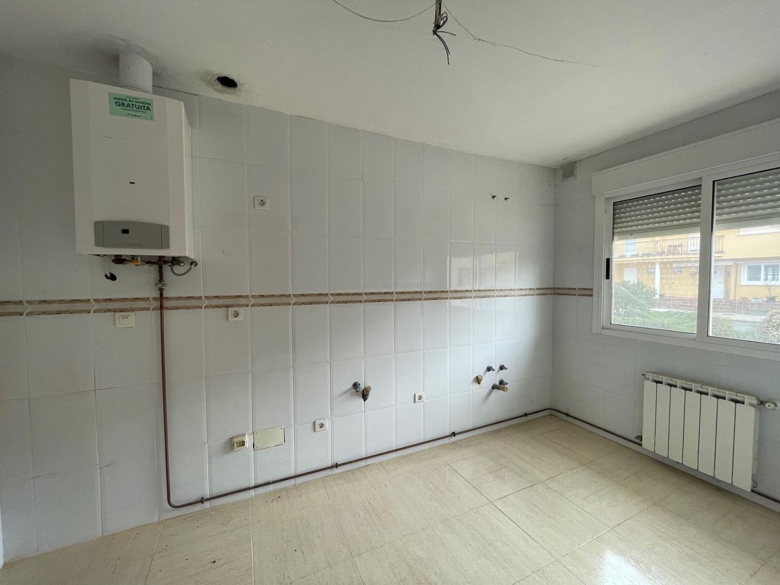 3 makuuhuone Rivitalo myytävänä paikassa Almazcara - 94 000 € (Ref: 8884317)