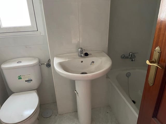 3 slaapkamer Rijtjeshuis te koop in Almazcara, Congosto - € 94.000 (Ref: 8884317)