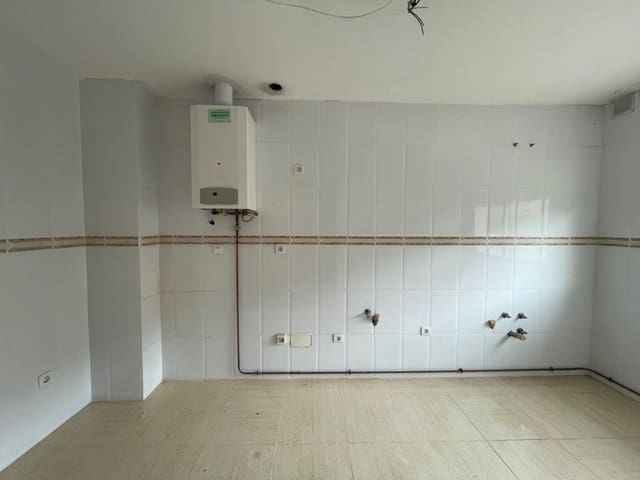 3 slaapkamer Rijtjeshuis te koop in Almazcara, Congosto - € 94.000 (Ref: 8884317)