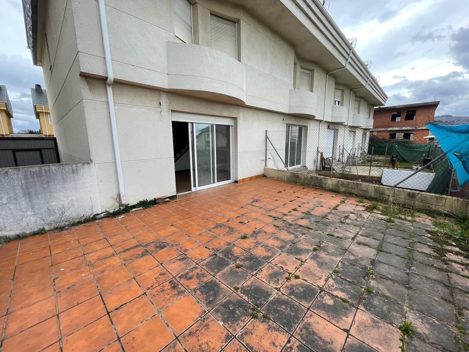 3 makuuhuone Rivitalo myytävänä paikassa Almazcara - 94 000 € (Ref: 8884317)