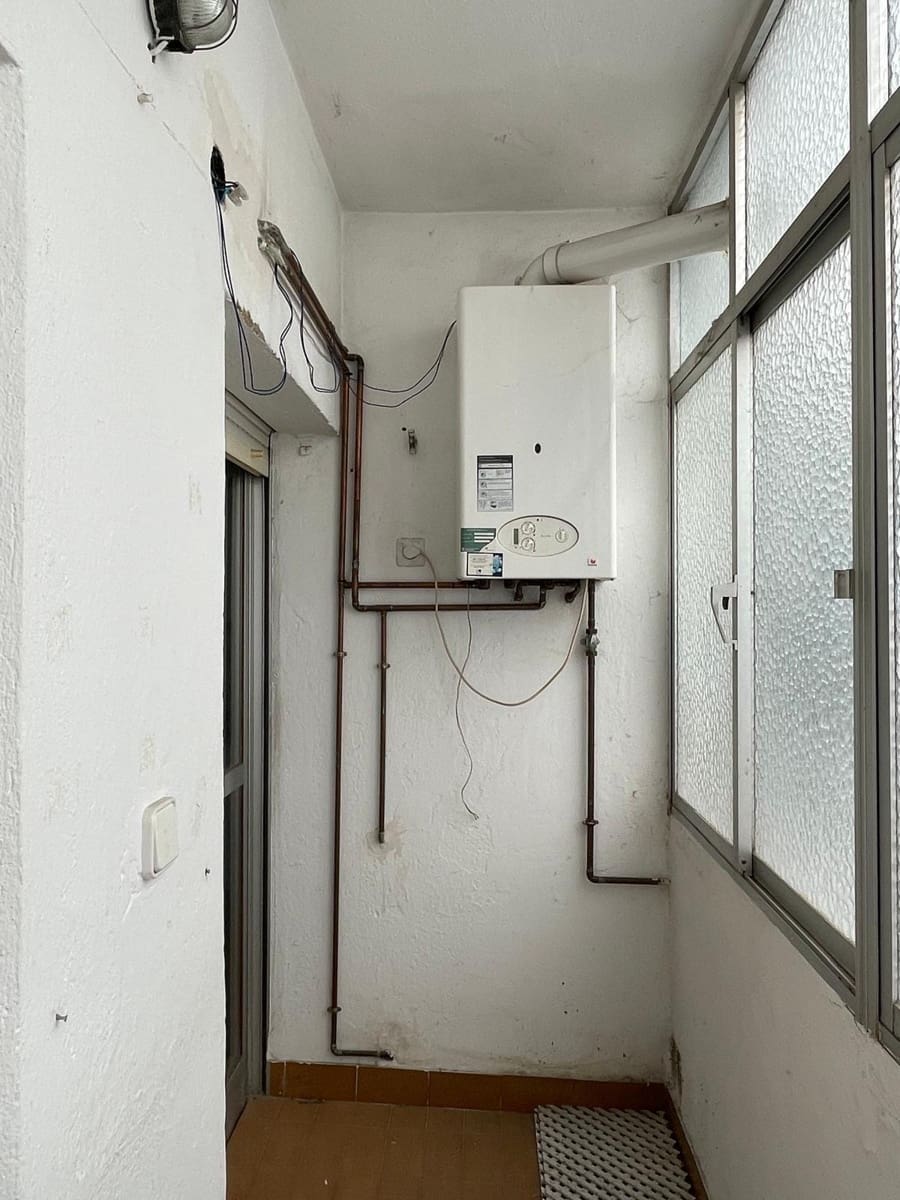 3 soveværelse Lejlighed til salg i Ponferrada - € 90.000 (Ref: 8896699)