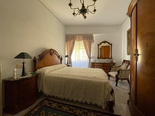 4 soverom Leilighet til salgs i Ponferrada - € 170 000 (Ref: 8905564)