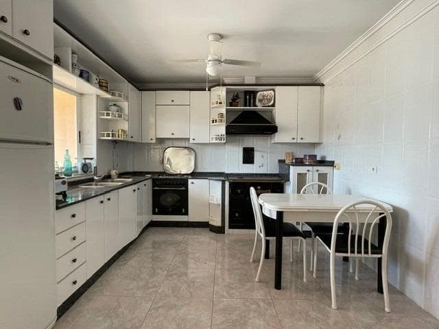 4 soverom Leilighet til salgs i Ponferrada - € 170 000 (Ref: 8905564)