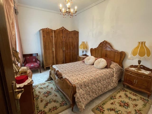 4 slaapkamer Flat te koop in Ponferrada - € 170.000 (Ref: 8905564)