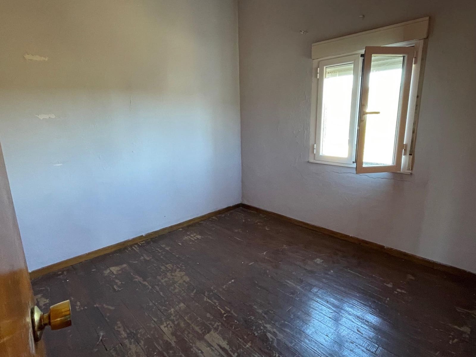 5 soveværelse Byhus til salg i Magaz de Abajo - € 53.000 (Ref: 8905567)