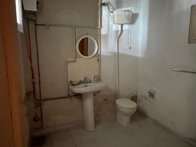 5 bedroom Townhouse for sale in Magaz de Abajo, Camponaraya - € 53,000 (Ref: 8905567)