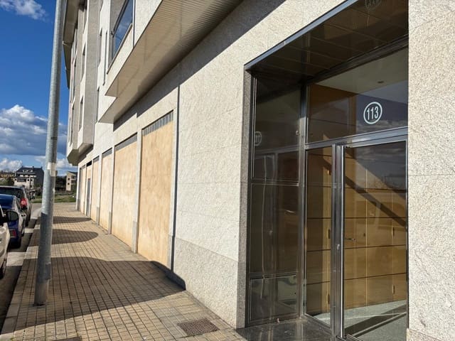Commercieel te koop in Ponferrada - € 40.700 (Ref: 8907506)