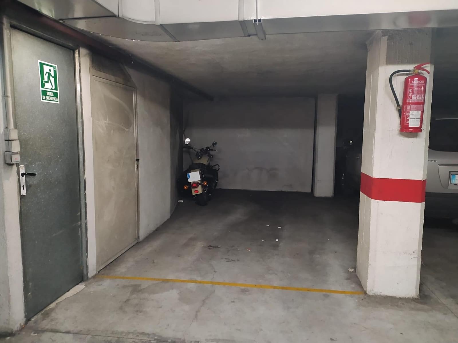 Garage for sale in Ponferrada - € 14,000 (Ref: 8928590)