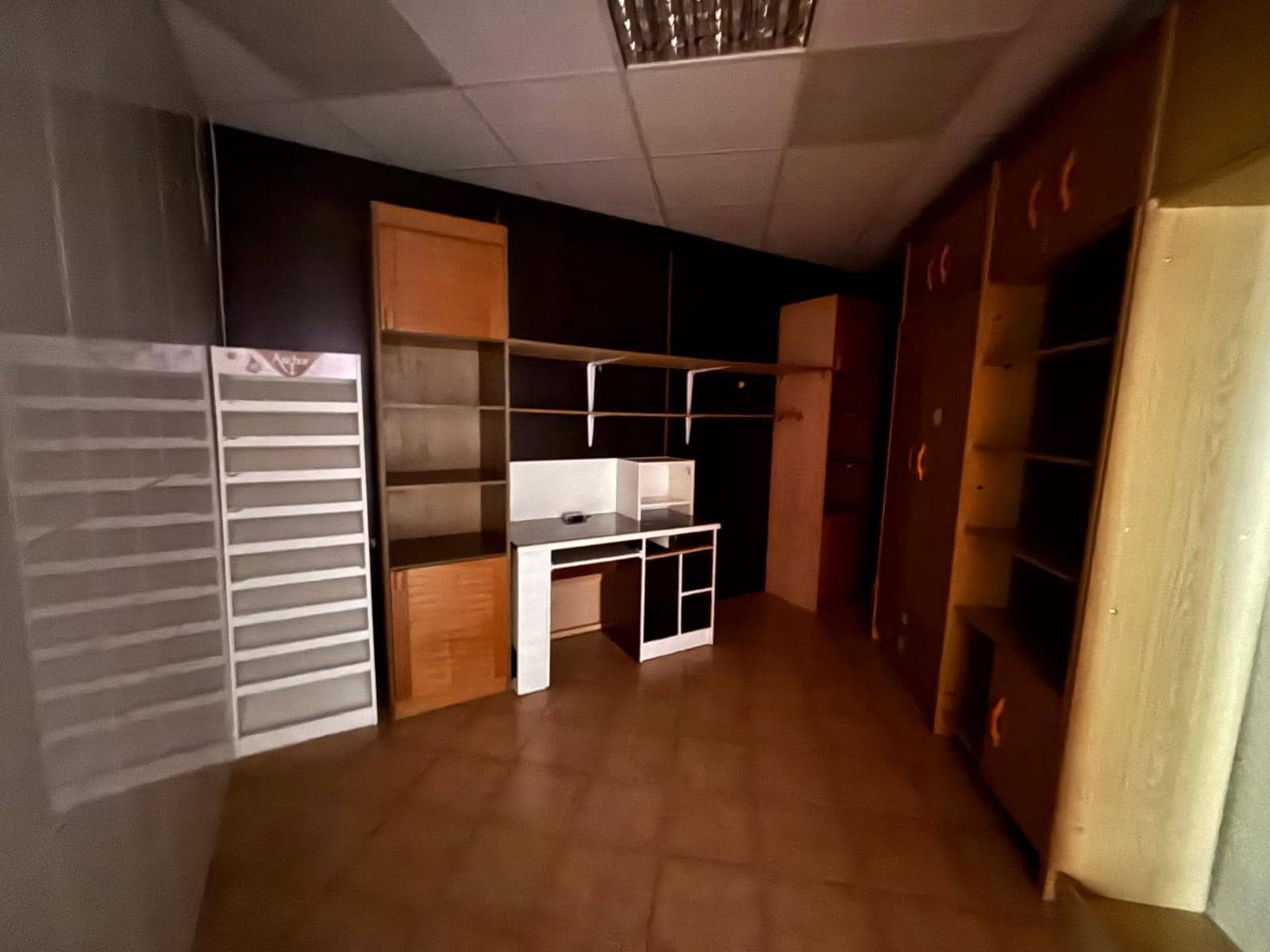 Kommersiell til salgs i Ponferrada - € 59 000 (Ref: 9018428)