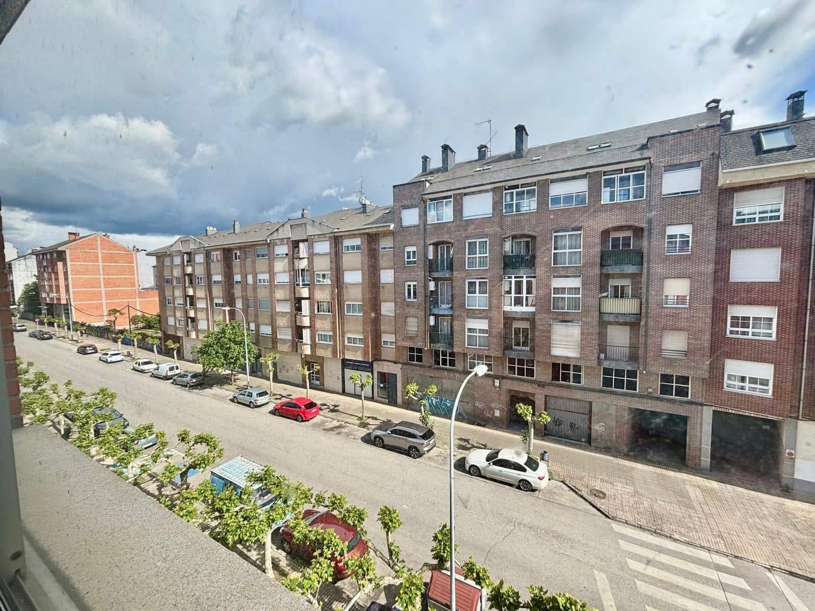 4 soverom Leilighet til salgs i Ponferrada - € 67 000 (Ref: 9018429)