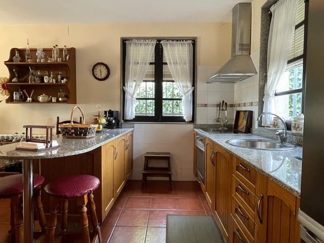 4 soveværelse Finca/Landehus til salg i Villagatón - € 150.000 (Ref: 9065280)