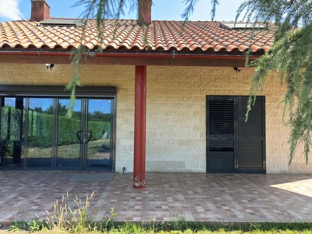 2 soveværelse Finca/Landehus til salg i Ponferrada - € 210.000 (Ref: 9095325)