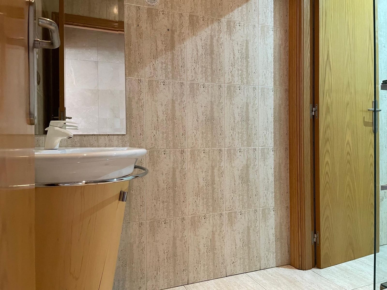 Erhverv til leje i Ponferrada - € 670 (Ref: 9100808)