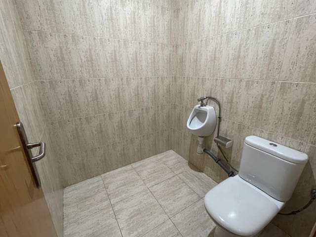 Komercyjne do wynajęcia w Ponferrada - 670 € (Ref: 9100808)