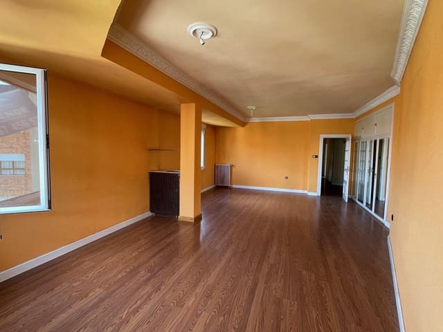 4 camera da letto Appartamento in vendita in Ponferrada - 99.000 € (Rif: 9116161)