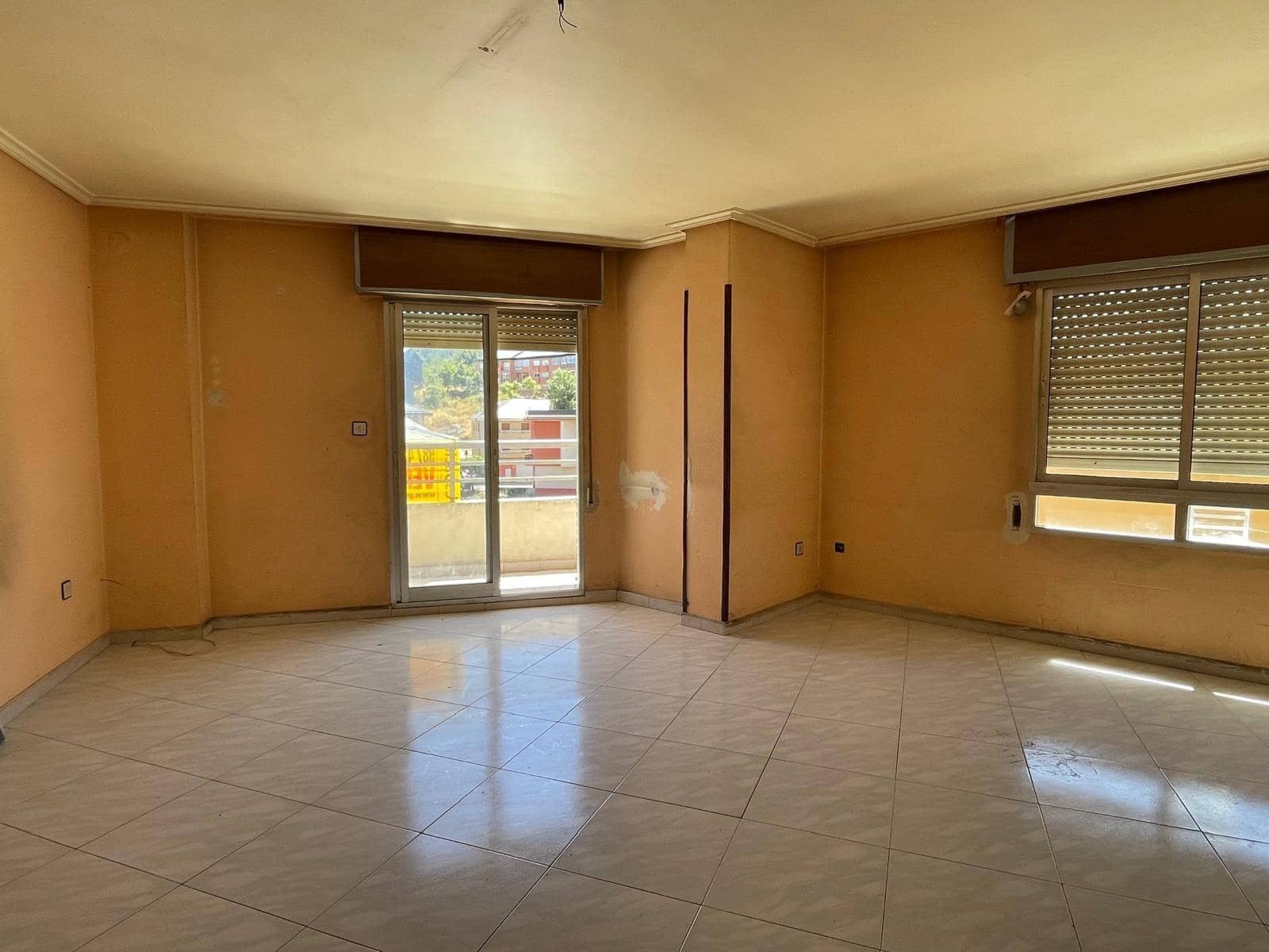 3 soveværelse Lejlighed til salg i Fabero - € 34.400 (Ref: 9163795)